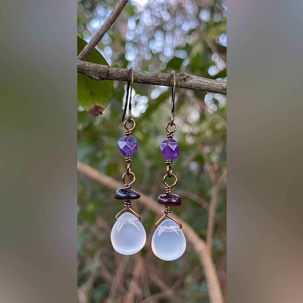 Chalcedony, Garnet and Amethyst Dangle Earrings - Picture 2 of 4